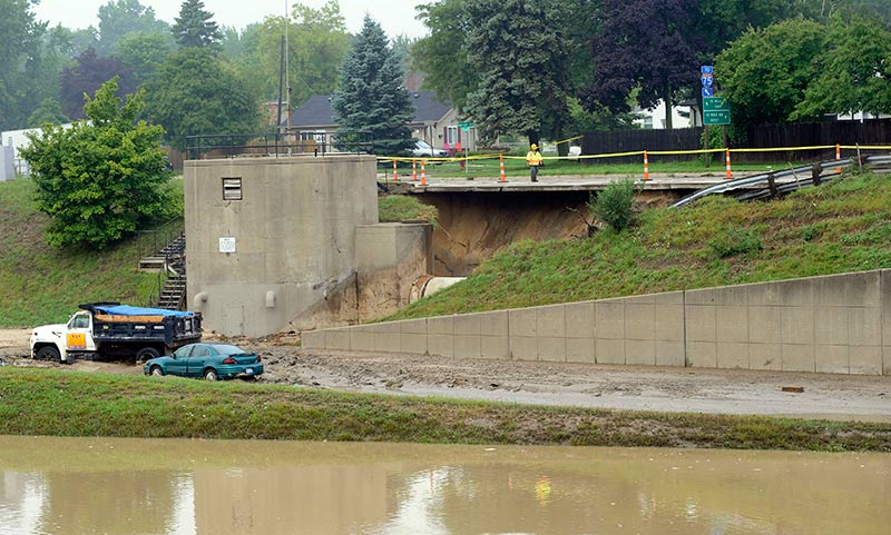 Illustration for article titled Detroit Flood: Updated Photos (higher quality)